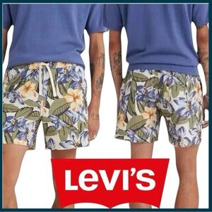 NWT Levi's Tropical Floral XX Chino Easy Shorts (S)